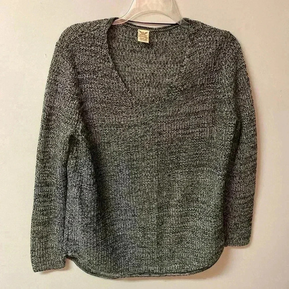 Faded Glory Medium V-Neck Sweater Black & White - Picture 1 of 7